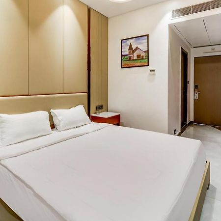 Oyo Townhouse 785 Sree Vinayaka Grand Hotel อนันตาปูร์ ภายนอก รูปภาพ