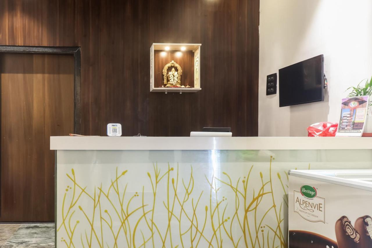 Oyo Townhouse 785 Sree Vinayaka Grand Hotel อนันตาปูร์ ภายนอก รูปภาพ