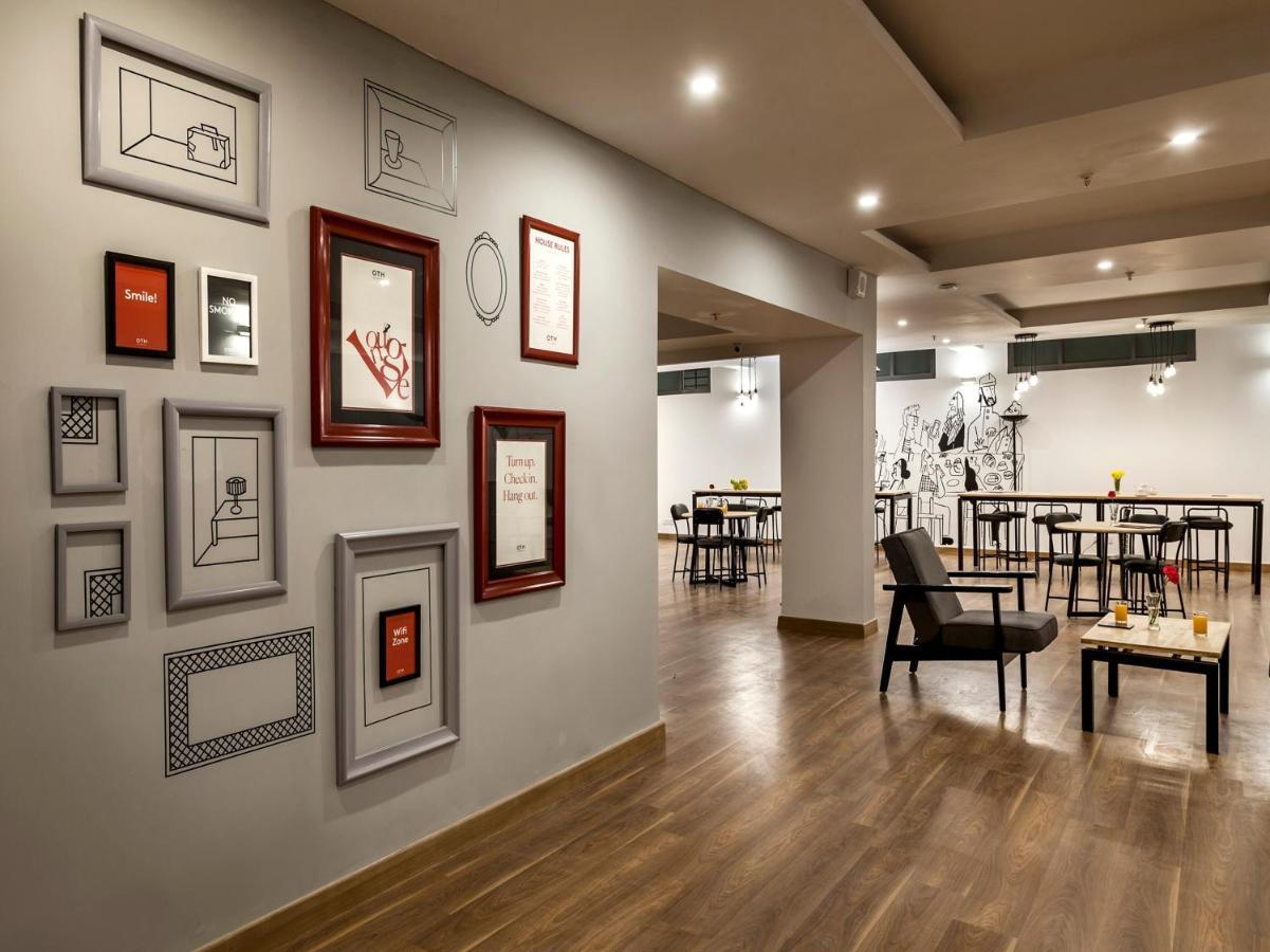 Oyo Townhouse 785 Sree Vinayaka Grand Hotel อนันตาปูร์ ภายนอก รูปภาพ